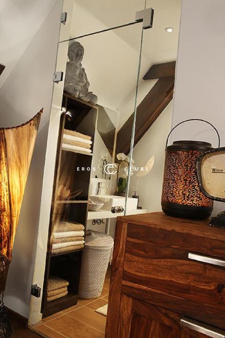 About Hands Zürich About Hands Zürich Zurich City