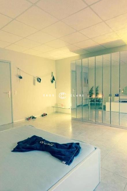 BLACK ROSES BLACK ROSES Bern City