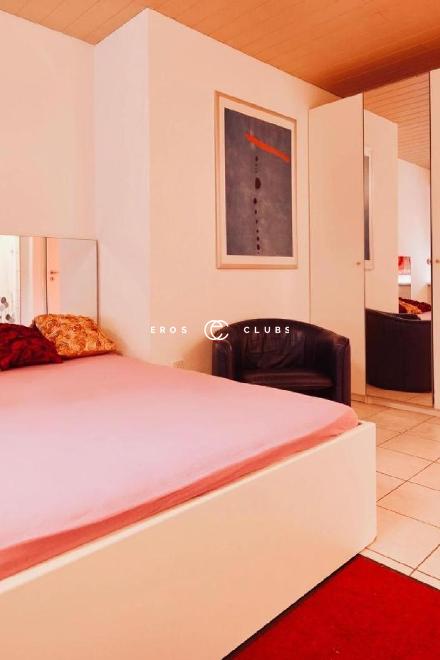 BLACK ROSES BLACK ROSES Bern City