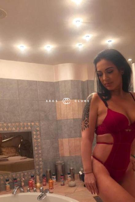 Jenny milf bis 28.4 H&uuml;bsche xxx milf Thurgau, Schweiz