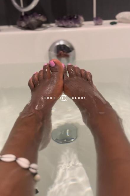 Goddess Mwenesi NEW BLACK DOMINATRIX IN TOWN Schweiz, Zurich City