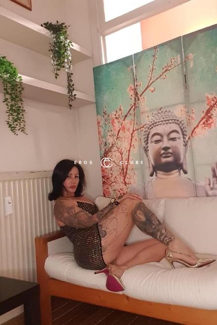 Yesica COUGAR LATINA COUGAR ANAL SEX CIM Schweiz, Neuenburg