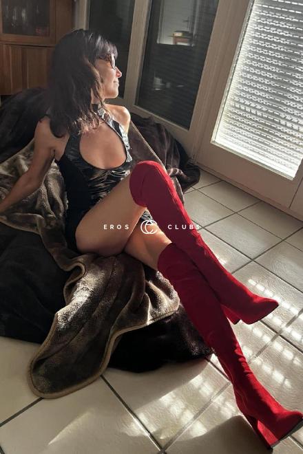 Lili-Schweizerin SEXY-MILF - sp&uuml;re meine heis Schweiz, Schaffhausen