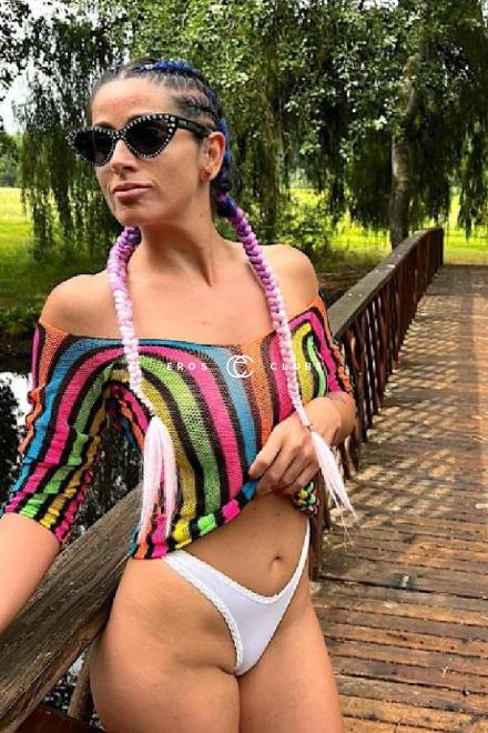 REBEKA Brandheiss + Messerscharf... Basel City, Schweiz