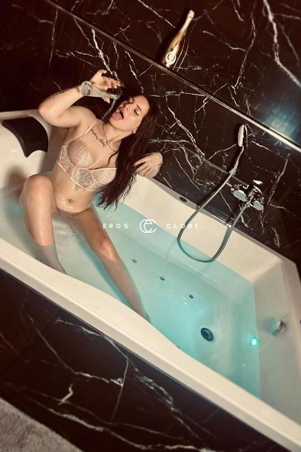 NILA Jung, scharf und verfickt... Schweiz, Schaffhausen