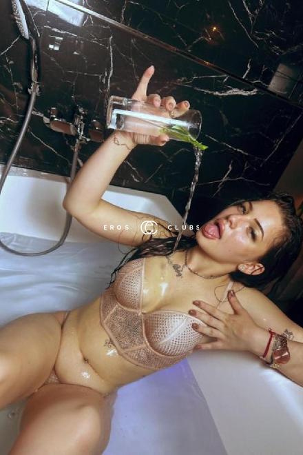 NILA Jung, scharf und verfickt... Basel City, Schweiz