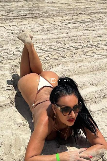 Jana Milf Happy Hour  Graub&uuml;nden, Schweiz