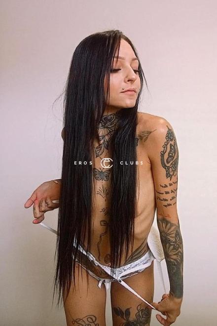 KETRIN Mega-heisser TEENIE... Basel City, Schweiz