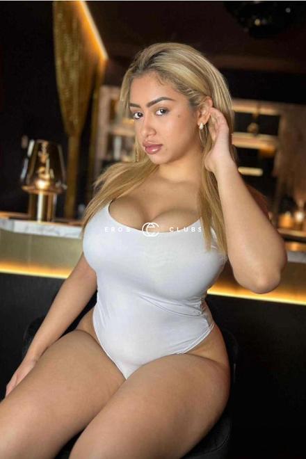 BELLA-XXL-BOOBS 18-j&auml;hrige Spalte wartet.... Schweiz, Schaffhausen