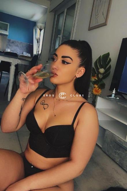 Giulia TEEN TEEN COME IN FACE Schweiz, Waadt