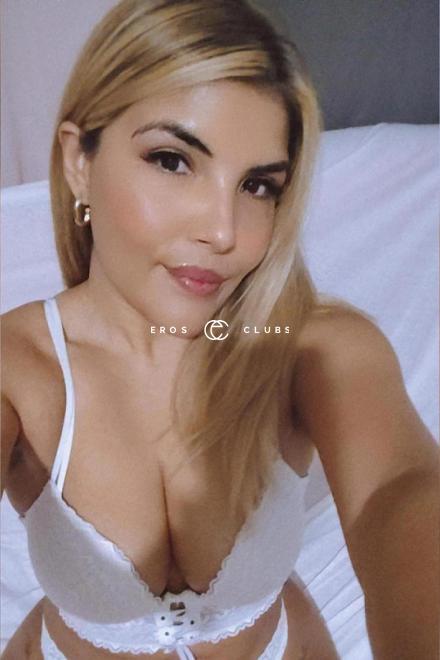 Karolina BLOND LATINA COME IN FACE Schweiz, Waadt