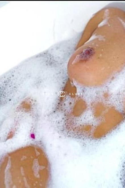 CAMILLA Gib mir DEINEN Saft... Basel City, Schweiz