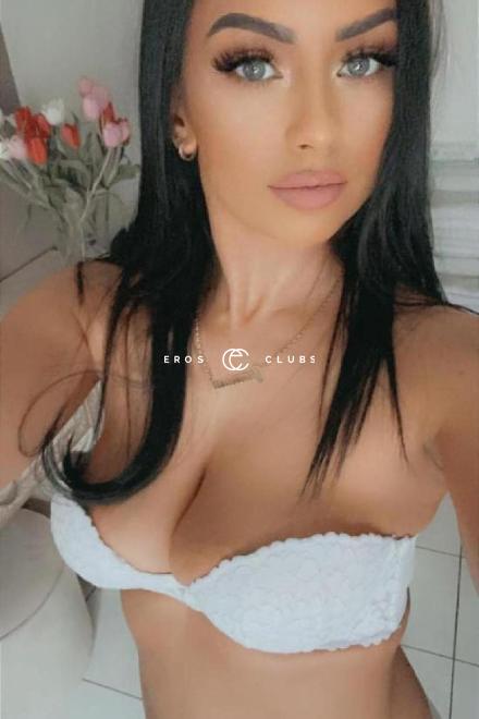 Yasmine BRUNETTE ANAL SEX Schweiz, Biel/Bienne - Grenchen