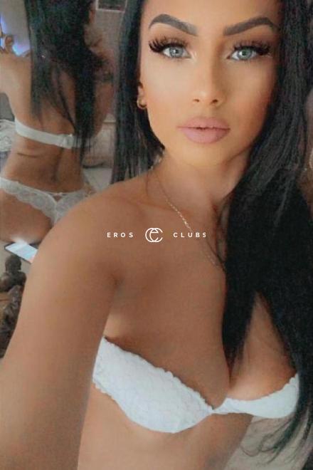 Yasmine BRUNETTE ANAL SEX Schweiz, Biel/Bienne - Grenchen