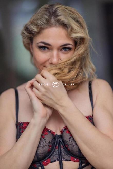 Sina CH Eine attraktive Sexbombe Schweiz, Lucerne