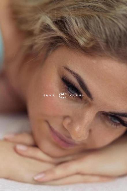 Sina CH Eine attraktive Sexbombe Schweiz, Lucerne